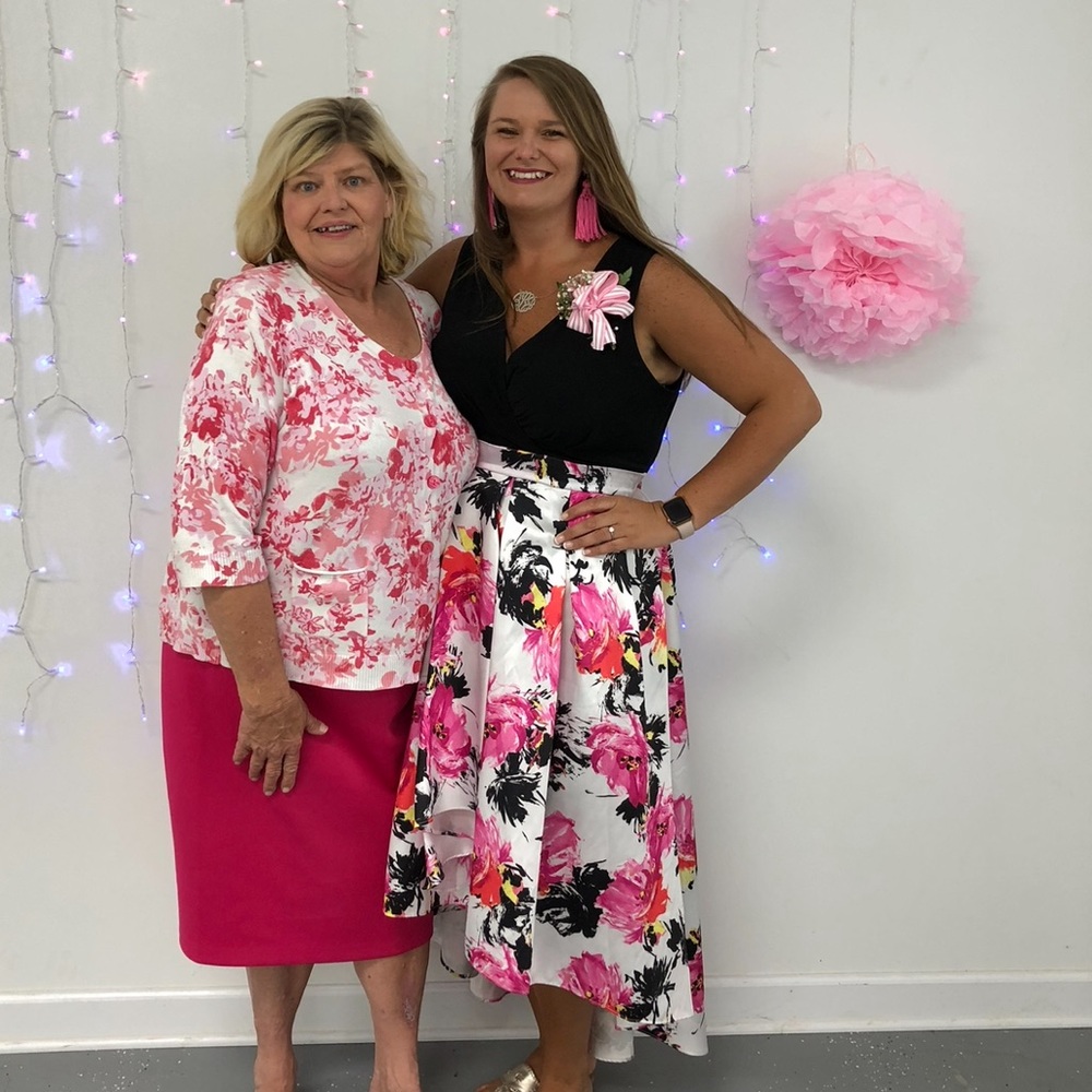 Leslie Fay Hi-Low Hem Fabulous Flattering Dress